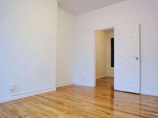 Rented by DSA Realty | media 31