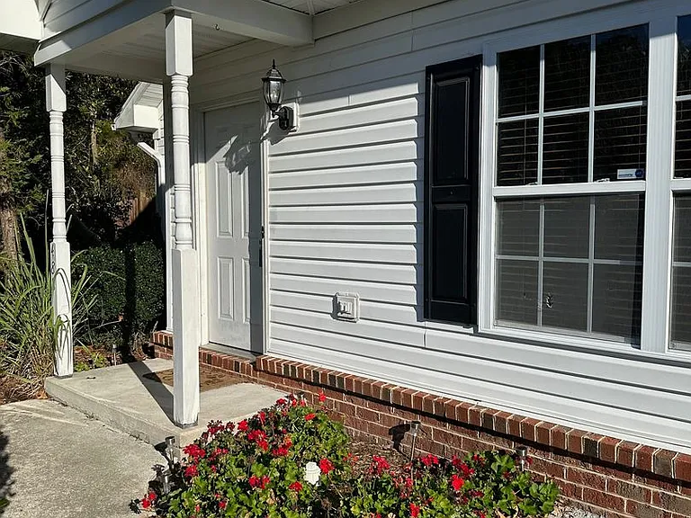 488 S Birdneck Rd — Photo 2