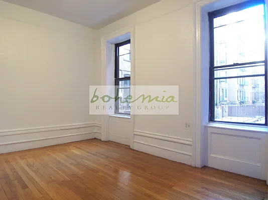 Rented by Bohemia Realty Group | media 23