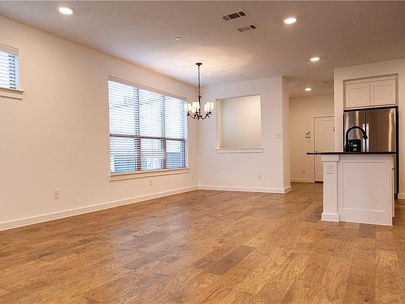 4th image of 1419 Lamb Dr