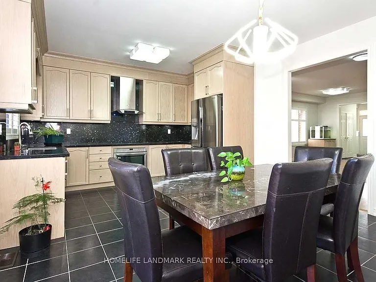 386 Wilfred Murison Ave — Photo 8