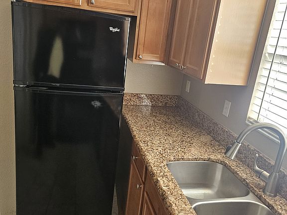 3rd image of 14763 Clarkson Dr