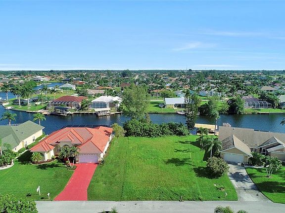 5th image of 2307 SW 45th Ter