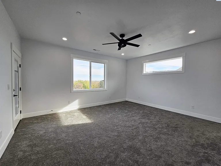 3202 Bing St — Photo 21