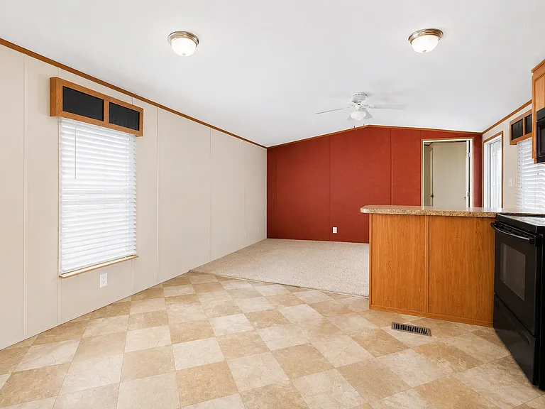 996 Margarita St — Photo 16
