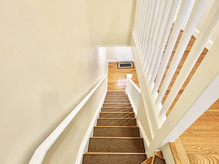 408 Delafield Pl NW — Photo 18