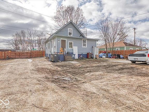 4th image of 4712 Vandalia Ave