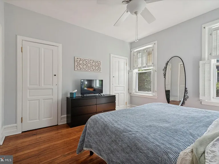 889 N Bucknell St — Photo 18