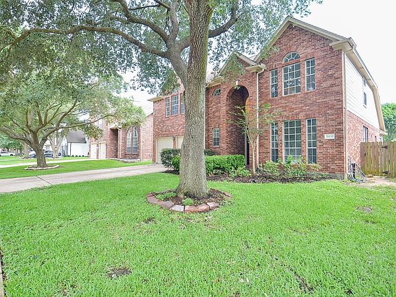 5th image of 16630 Innisbrook Dr