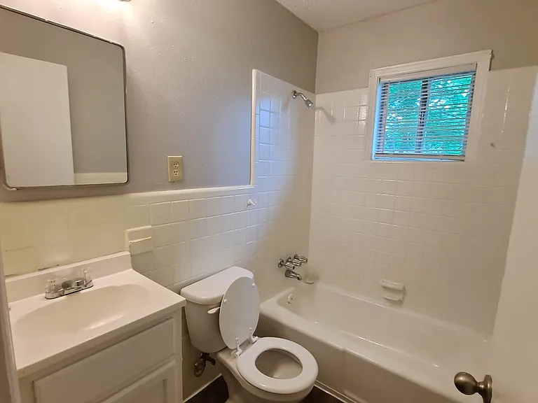 2972 Hale Ave — Photo 5