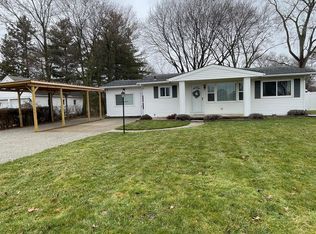 5424 E Albain Rd, Monroe, MI 48161