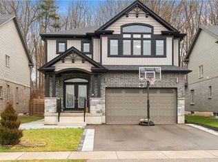205 Woodway Trl, Norfolk County, ON N3Y0C7