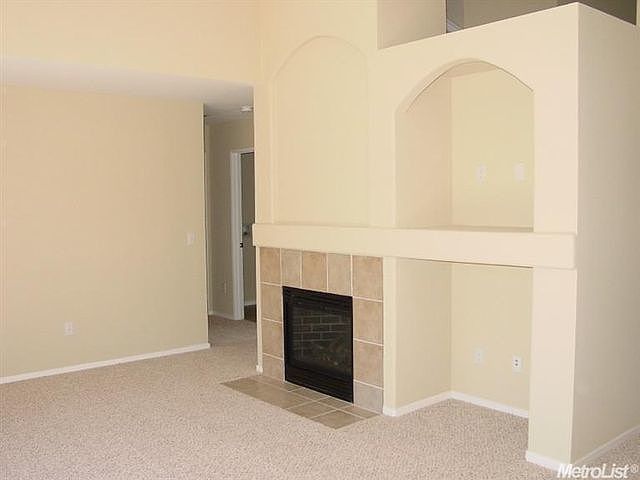 2nd image of 4902 Miramare Ln