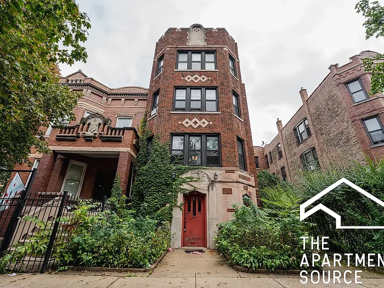 2253 N Spaulding Ave #G — Photo 1