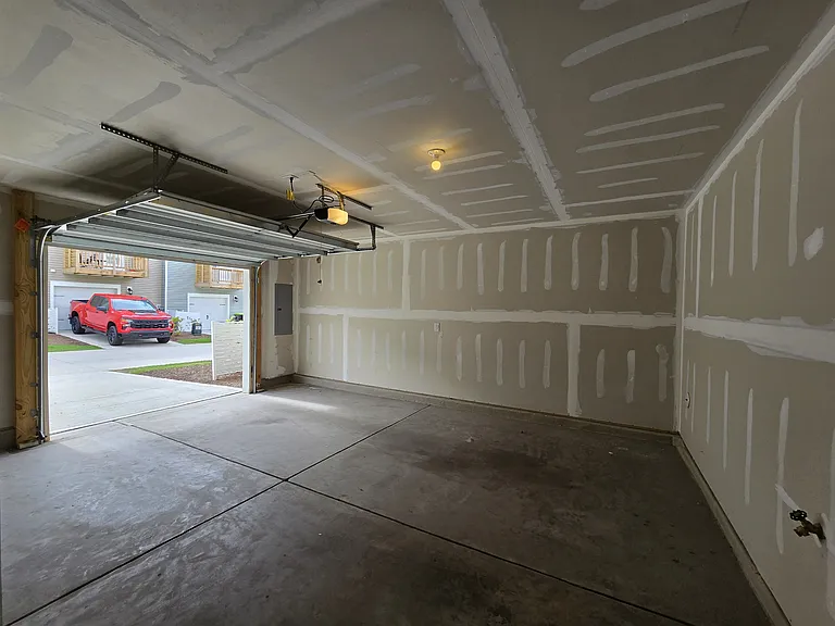3004 Honeymyrtle Ln — Photo 9