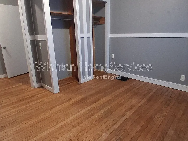 701 N E St — Photo 10