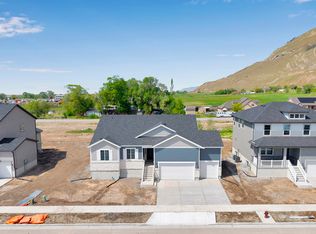 2003 E Burger St #1242, Lake Point, UT 84074