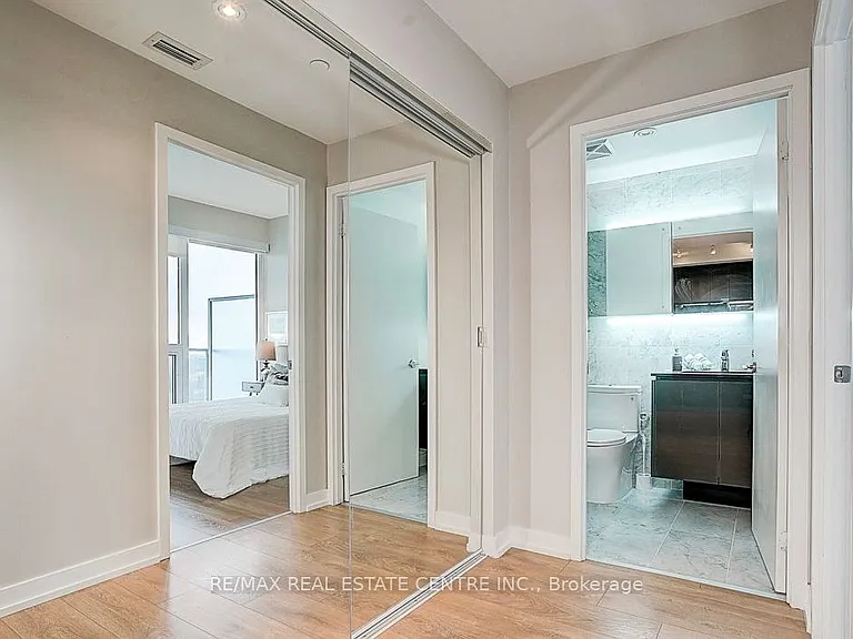 115 McMahon Dr #1701 — Photo 8