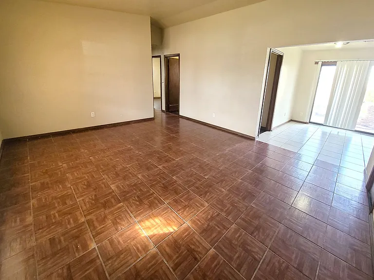 837 Briarlane Rd — Photo 5