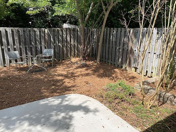 2nd image of 817 Bryan Cir