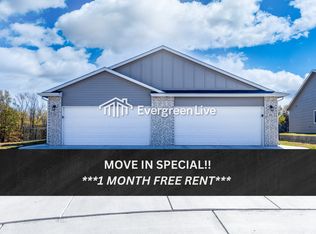 223 E Northern Ct, Mulvane, KS 67110