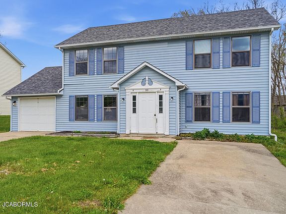 2nd image of 305 E Liberty Ln