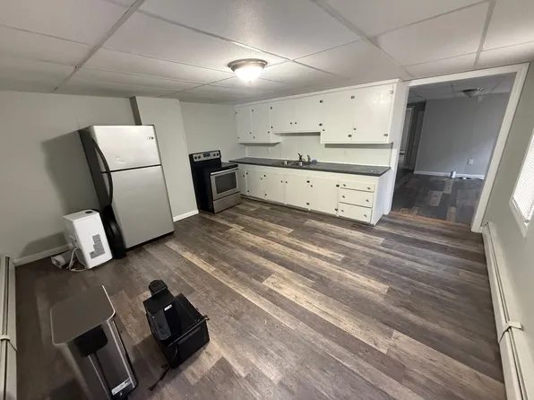 25 Foss St., 25 Foss St #101, Biddeford, ME 04005