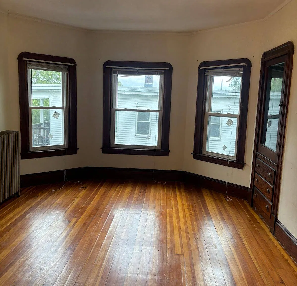 2 bed, 1350 sqft, $2,300 — Photo 1