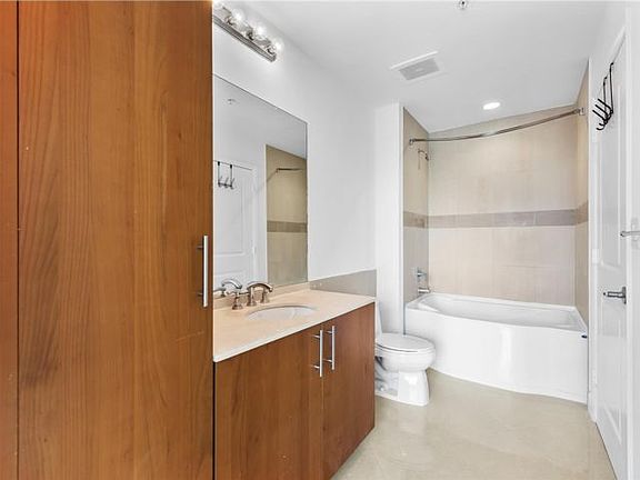 3rd image of 1945 S Ocean Dr APT 307