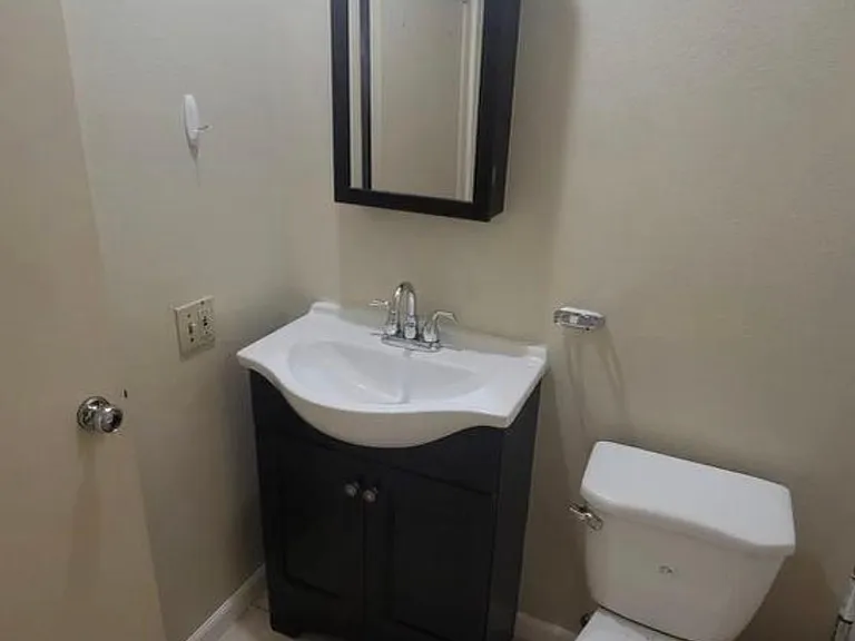 7011 Vassar Ave #8 — Photo 7