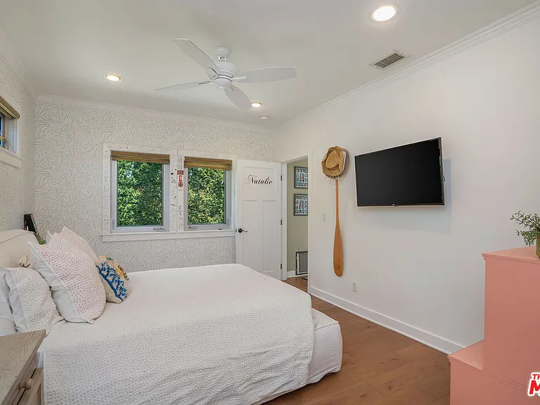 4203 Babcock Ave — Photo 28