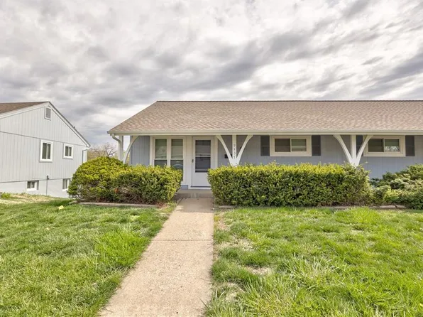 9337 Ballentine St, Overland Park, KS 66214