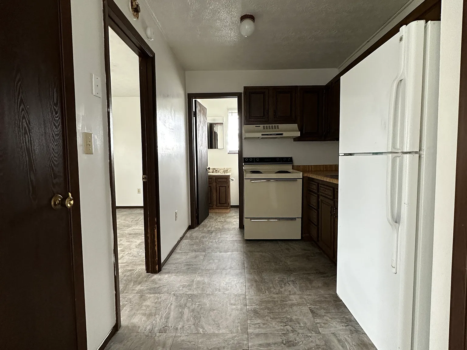 1 bed, 570 sqft, $649 — Photo 4