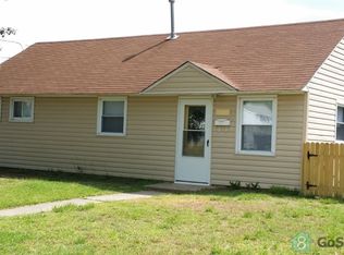 28 Newby Dr, Hampton, VA 23666