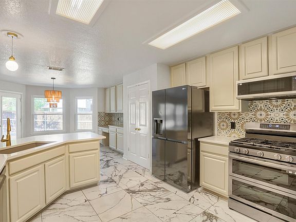 5th image of 15629 Sambuca Cir