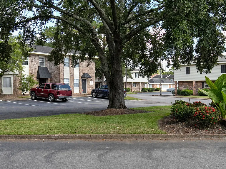 Yester Oaks — Photo 21
