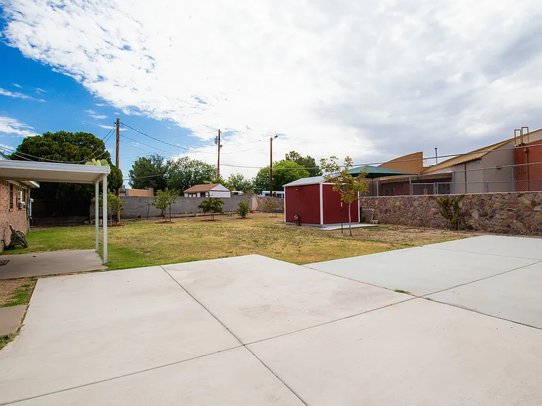 1633 Stull Dr — Photo 34