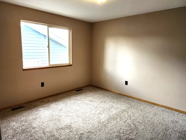 Upstairs Bedroom #2