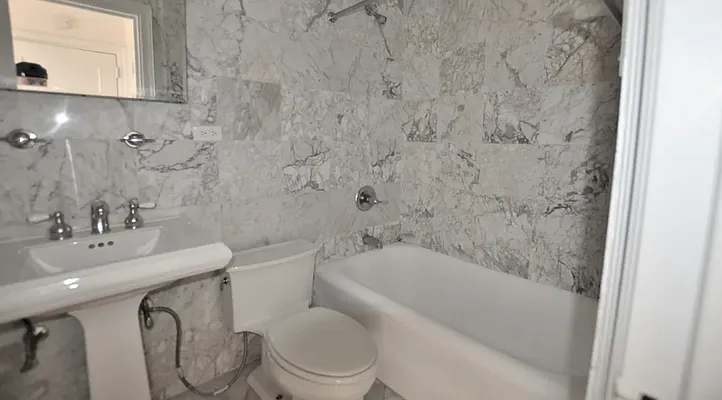 Rented by Manhattan Realty Group | media 4