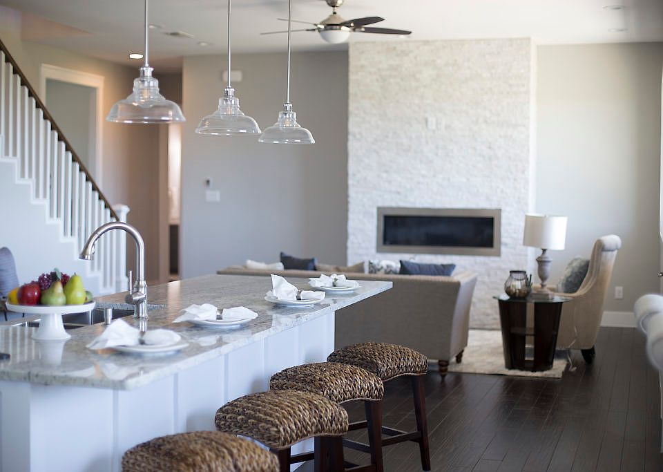 1st image of 8 Peregrine Cir