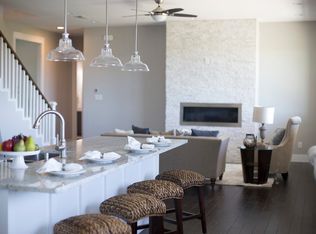 8 Peregrine Cir, Heath, TX 75032