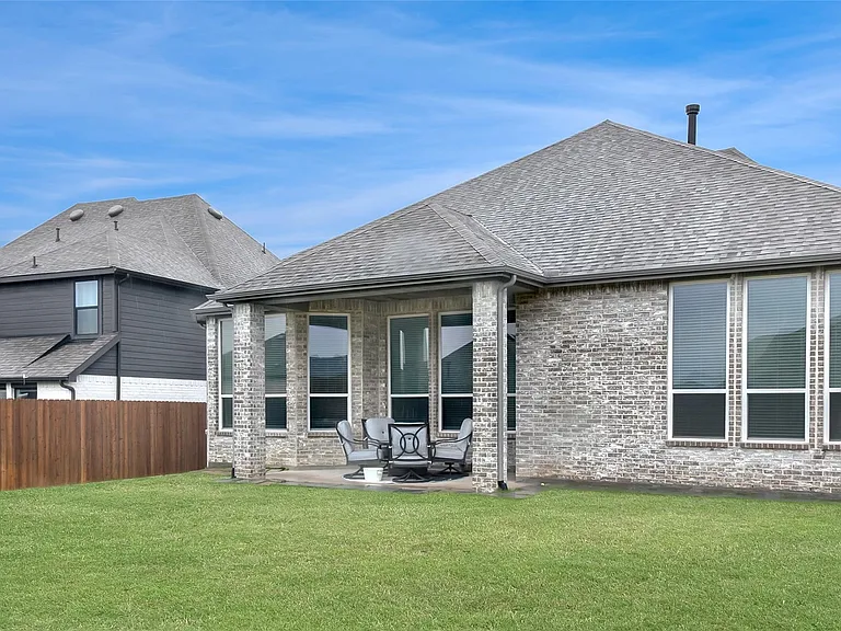 610 Lavender Dr — Photo 33