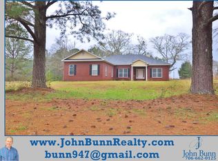 22 Young Ln, Hamilton, GA 31811