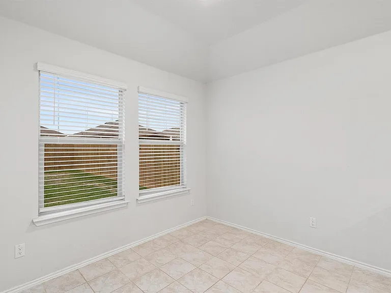 112 Ragnar Dr — Photo 12