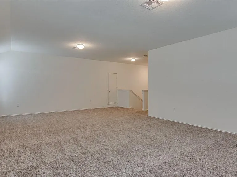 6721 Hartlage St — Photo 21
