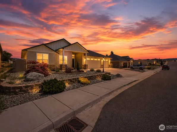 472 Sunny Brooke Lane, Chelan, WA 98816