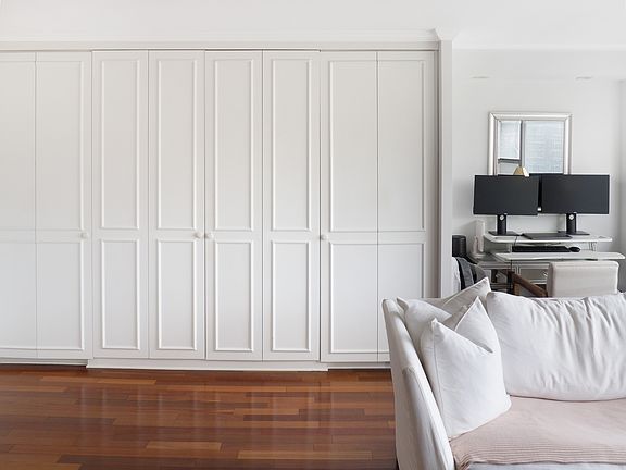 4th image of 33 Greenwich Ave #7E