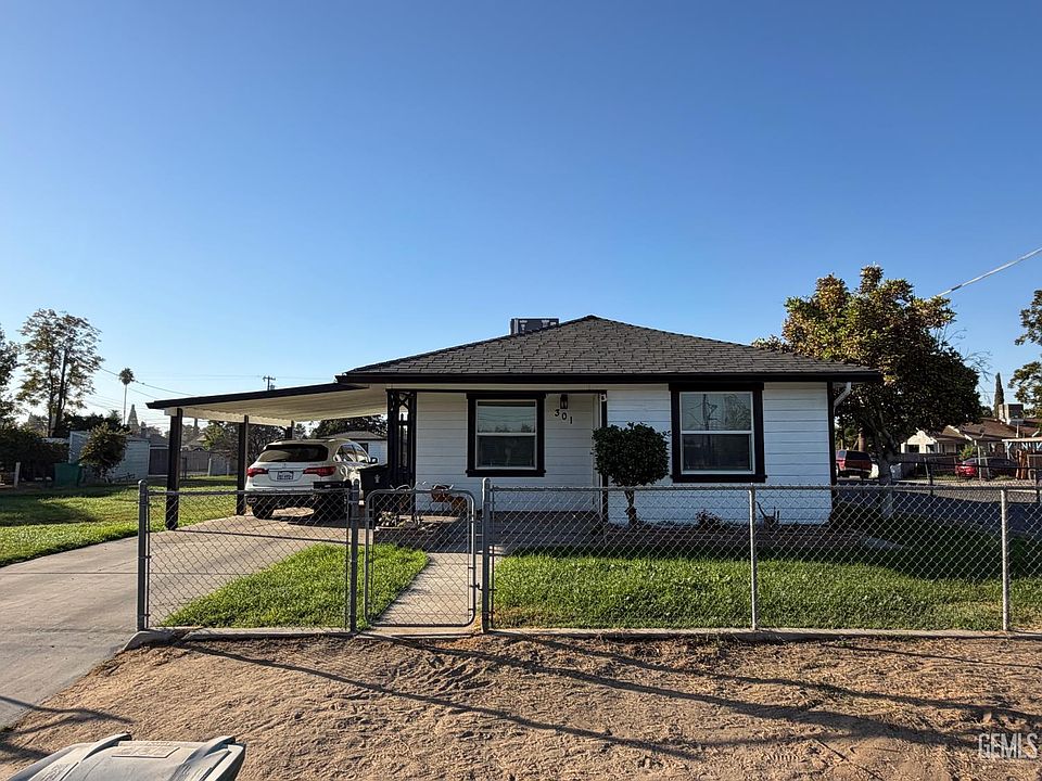 1st image of 301 E 9th St