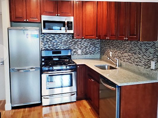 1st image of 2337 31st Dr APT 4F
