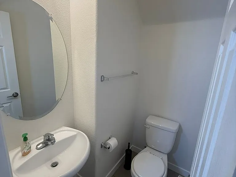 5241 Starter Ave — Photo 7